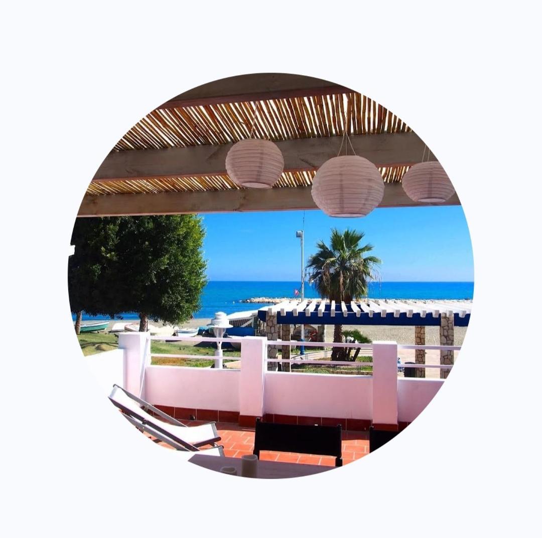 Playa 45, First Line Beach House Малага Экстерьер фото